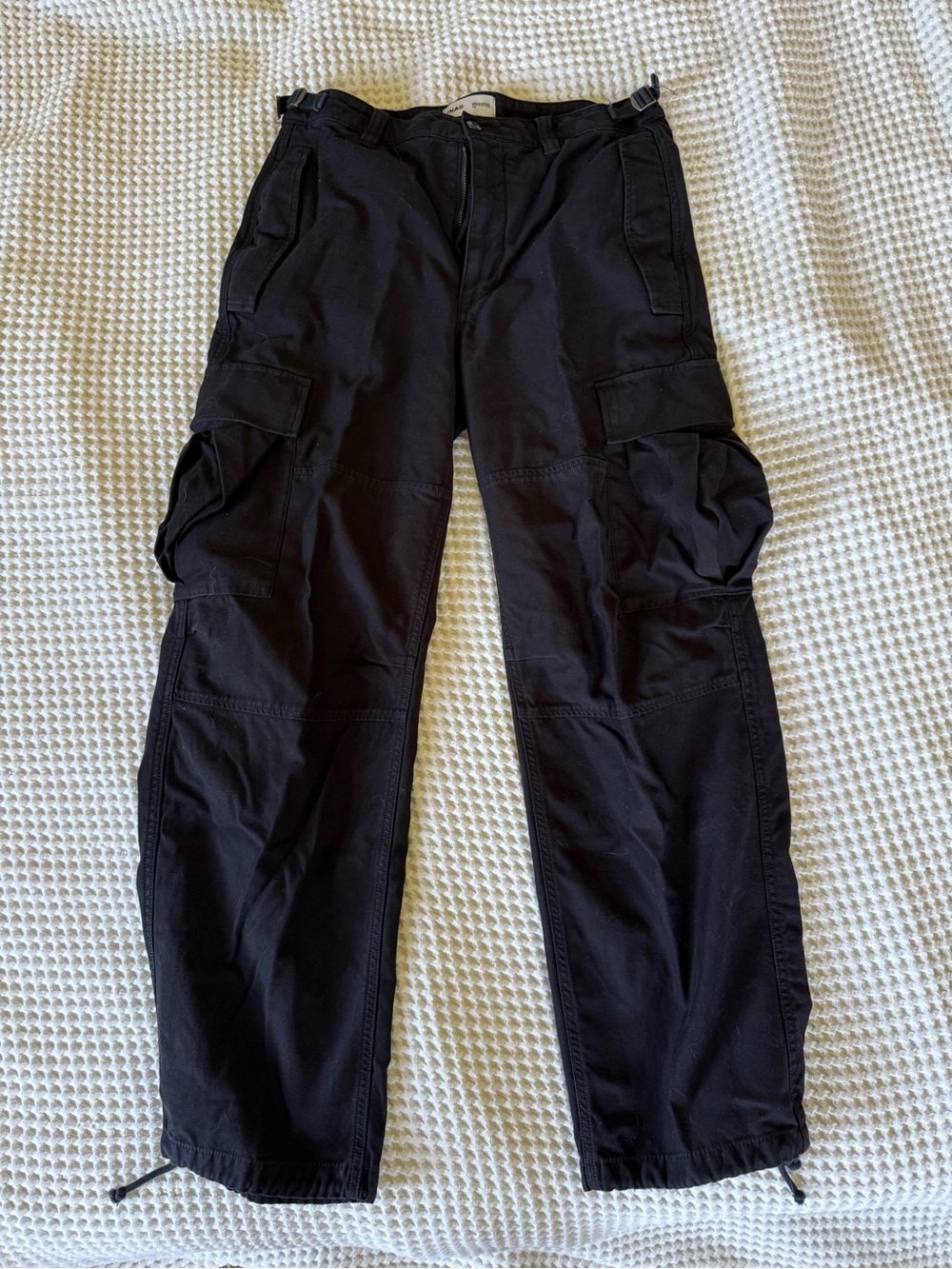 Aritzia TNA Pants Supply Cargo Baggy Y2K Grunge Utility Skater Trendy Streetwear